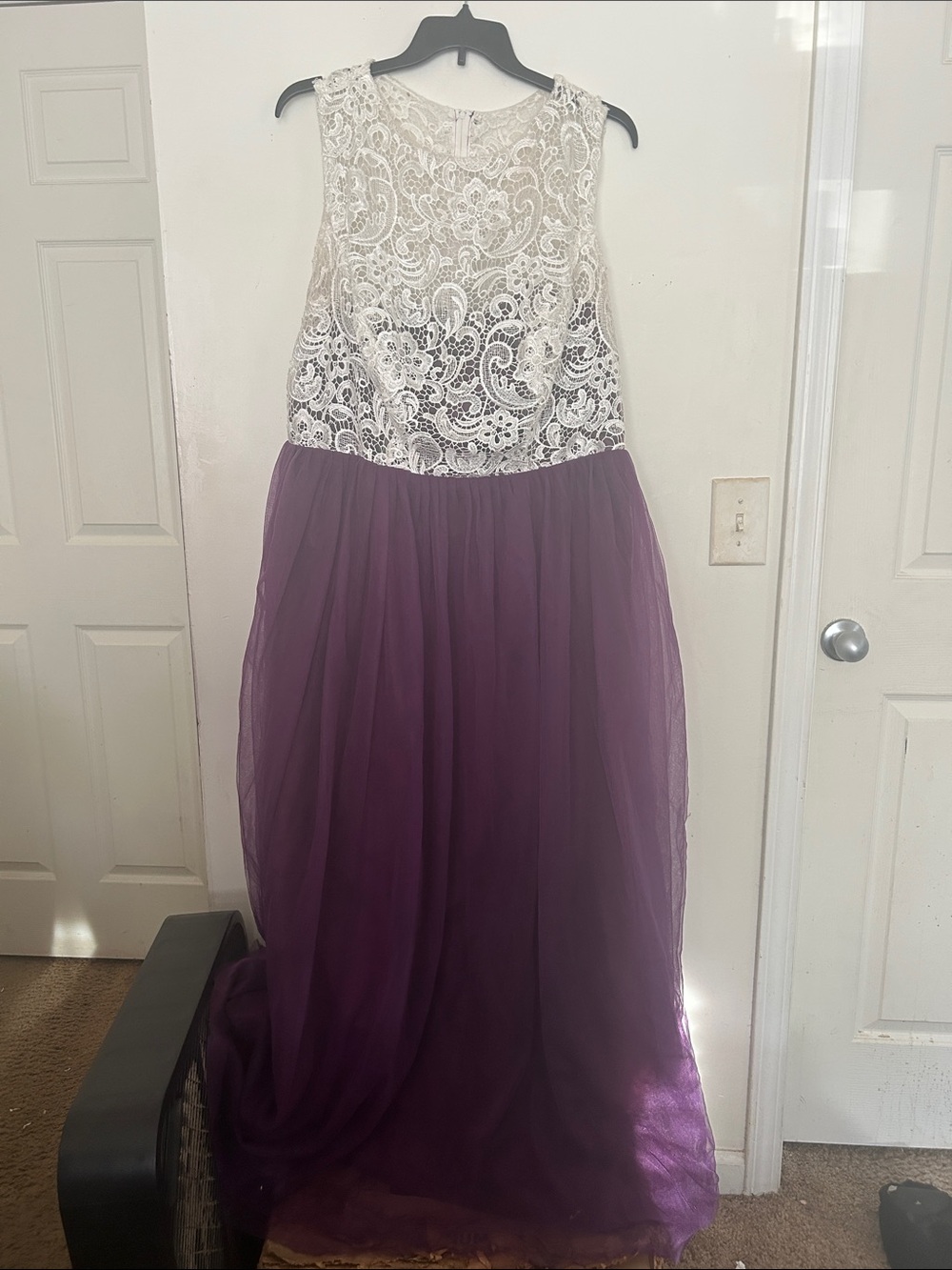 Whites and Purple dress 👗